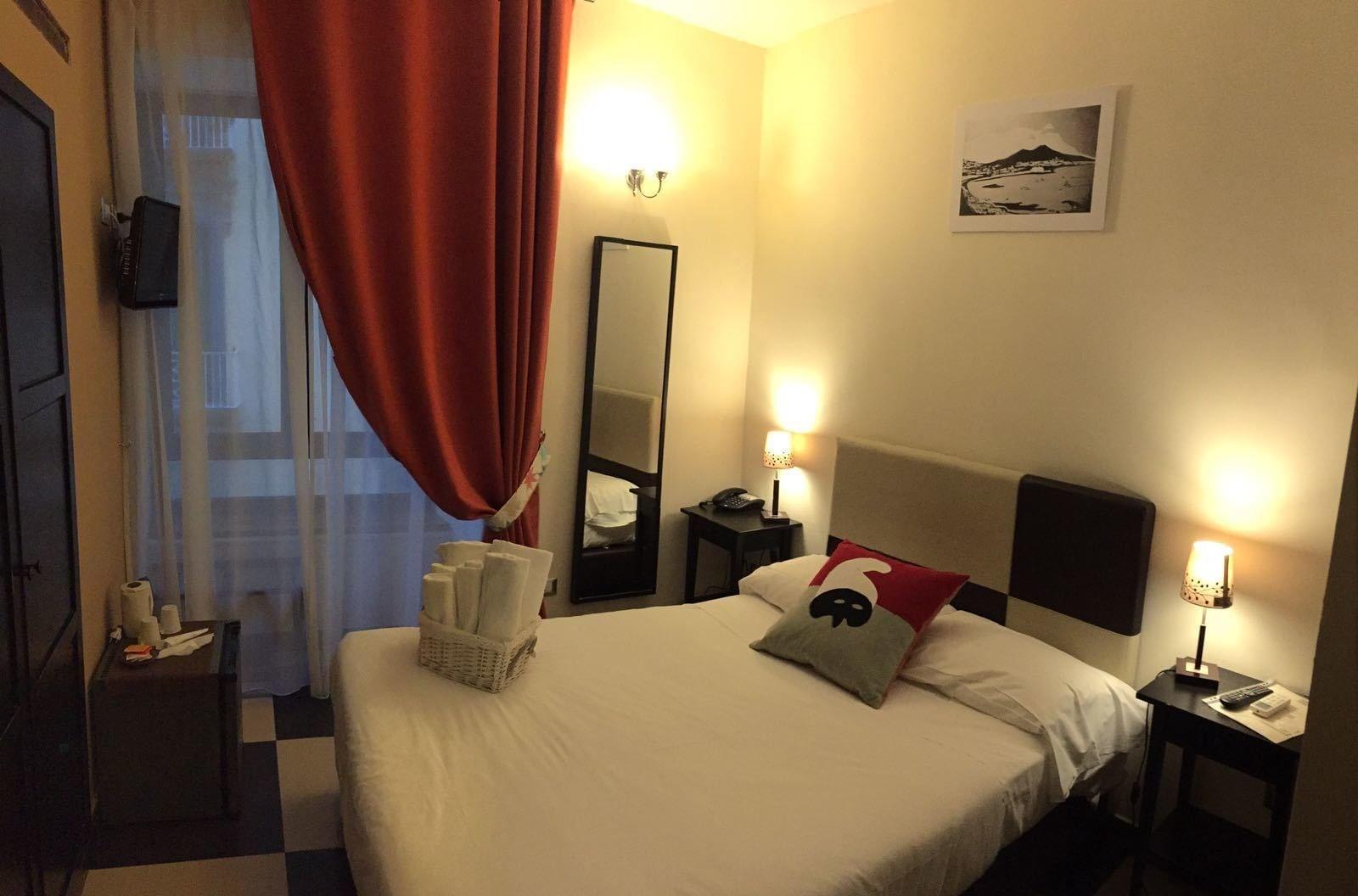 Hotel Plebiscito Aparthotel Napoli Dış mekan fotoğraf