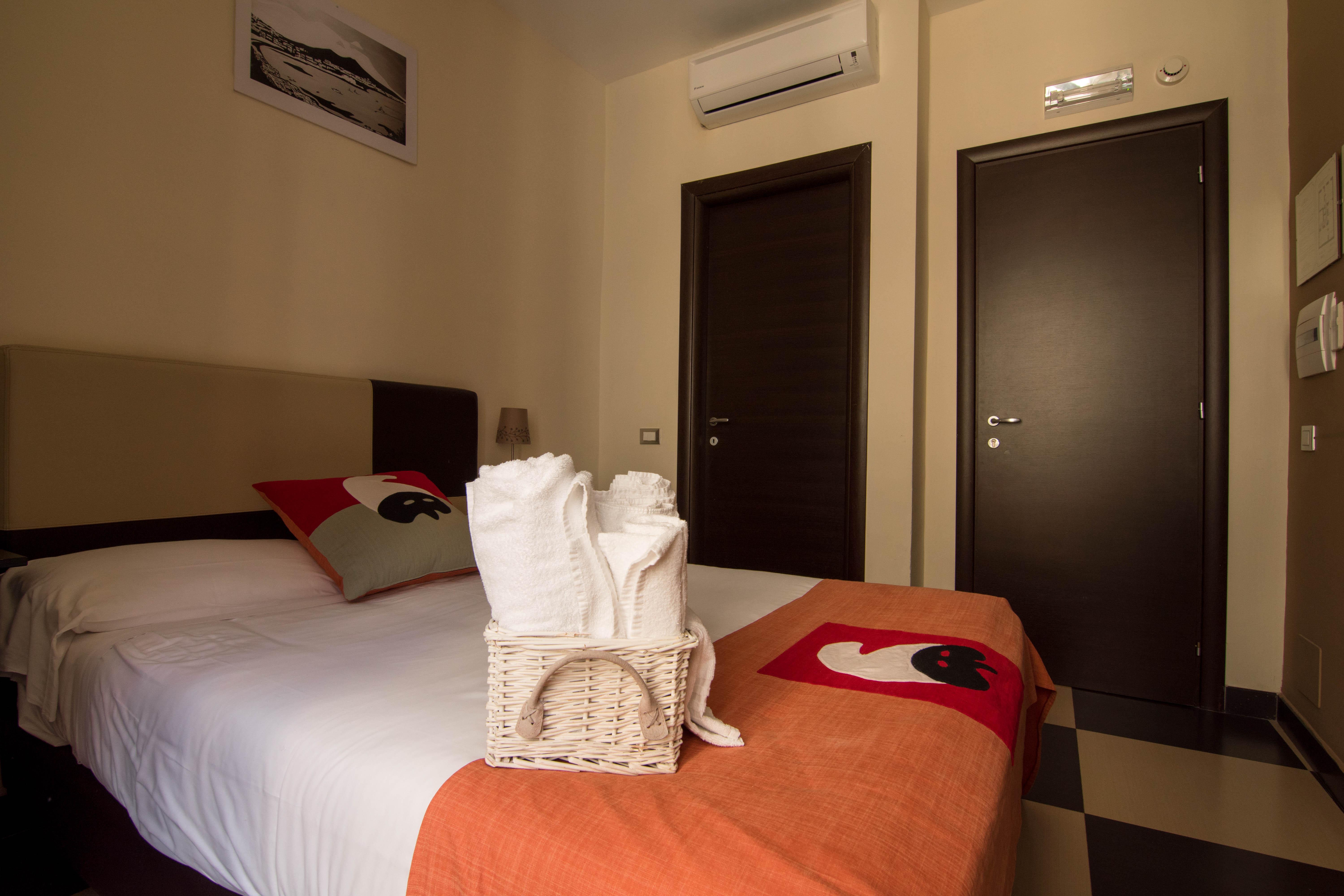 Hotel Plebiscito Aparthotel Napoli Dış mekan fotoğraf