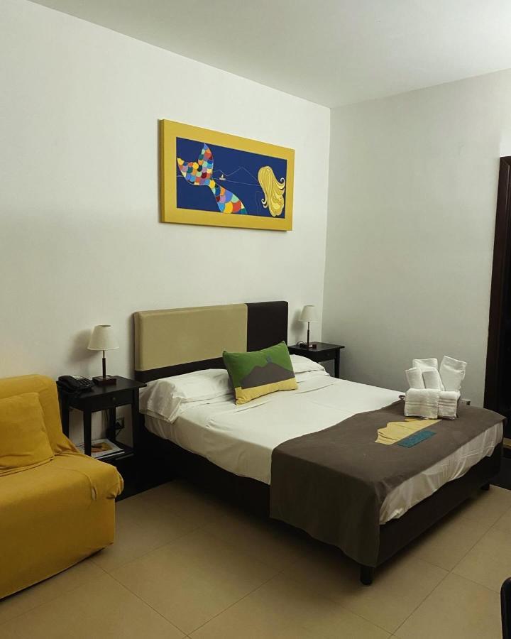 Hotel Plebiscito Aparthotel Napoli Dış mekan fotoğraf