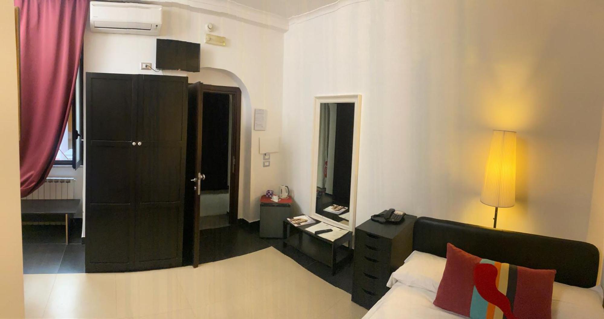 Hotel Plebiscito Aparthotel Napoli Dış mekan fotoğraf