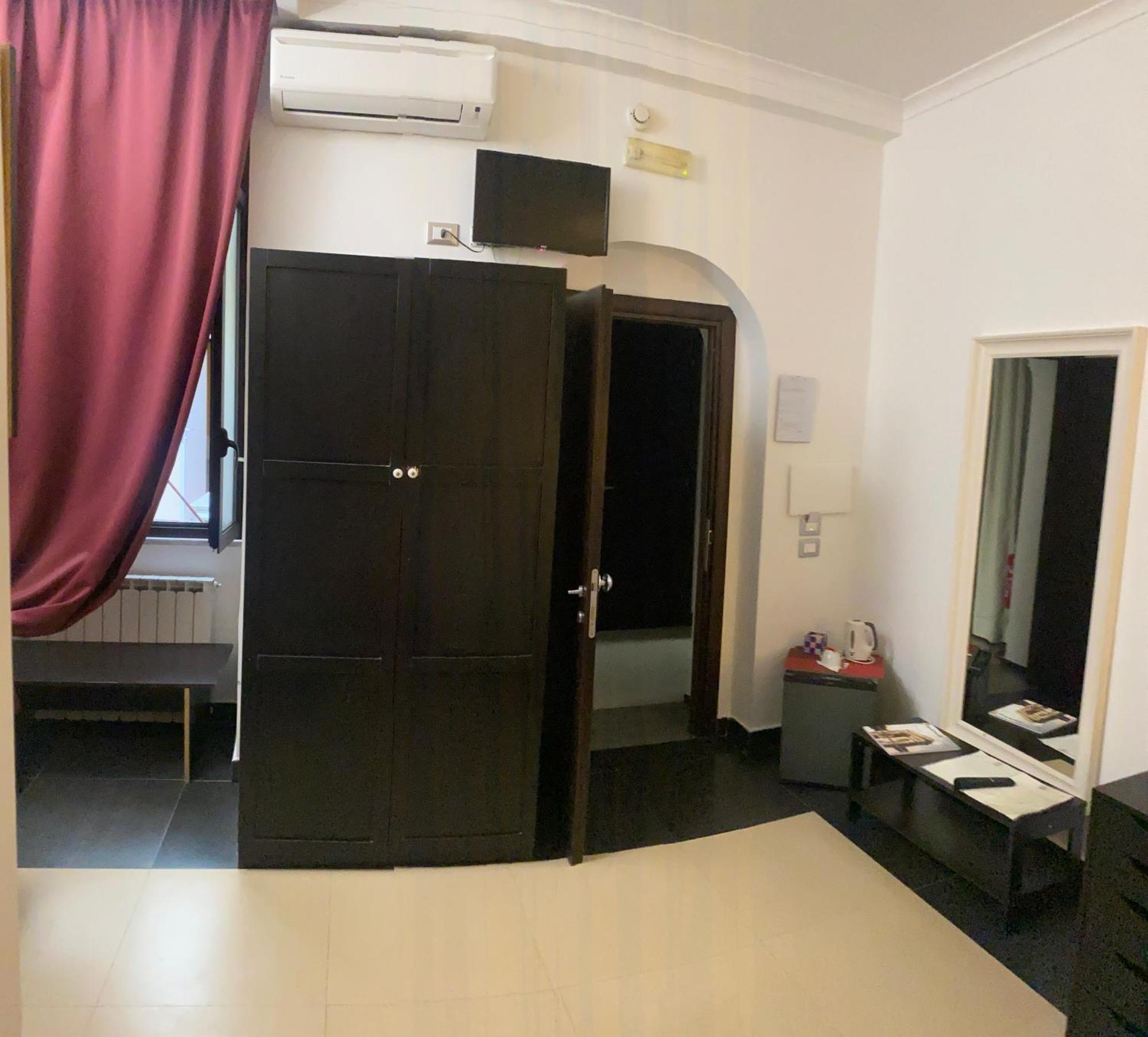 Hotel Plebiscito Aparthotel Napoli Dış mekan fotoğraf