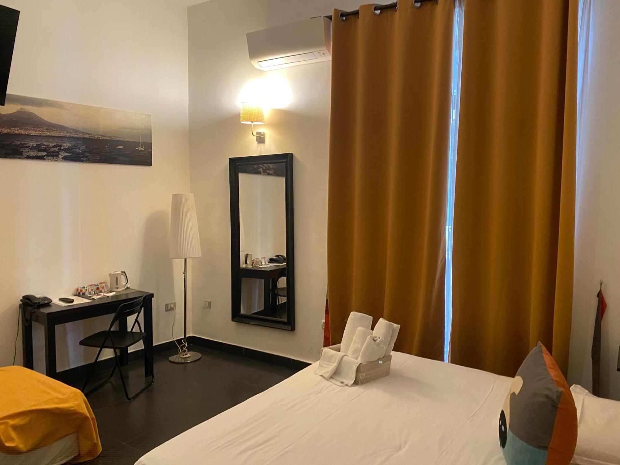 Hotel Plebiscito Aparthotel Napoli Dış mekan fotoğraf