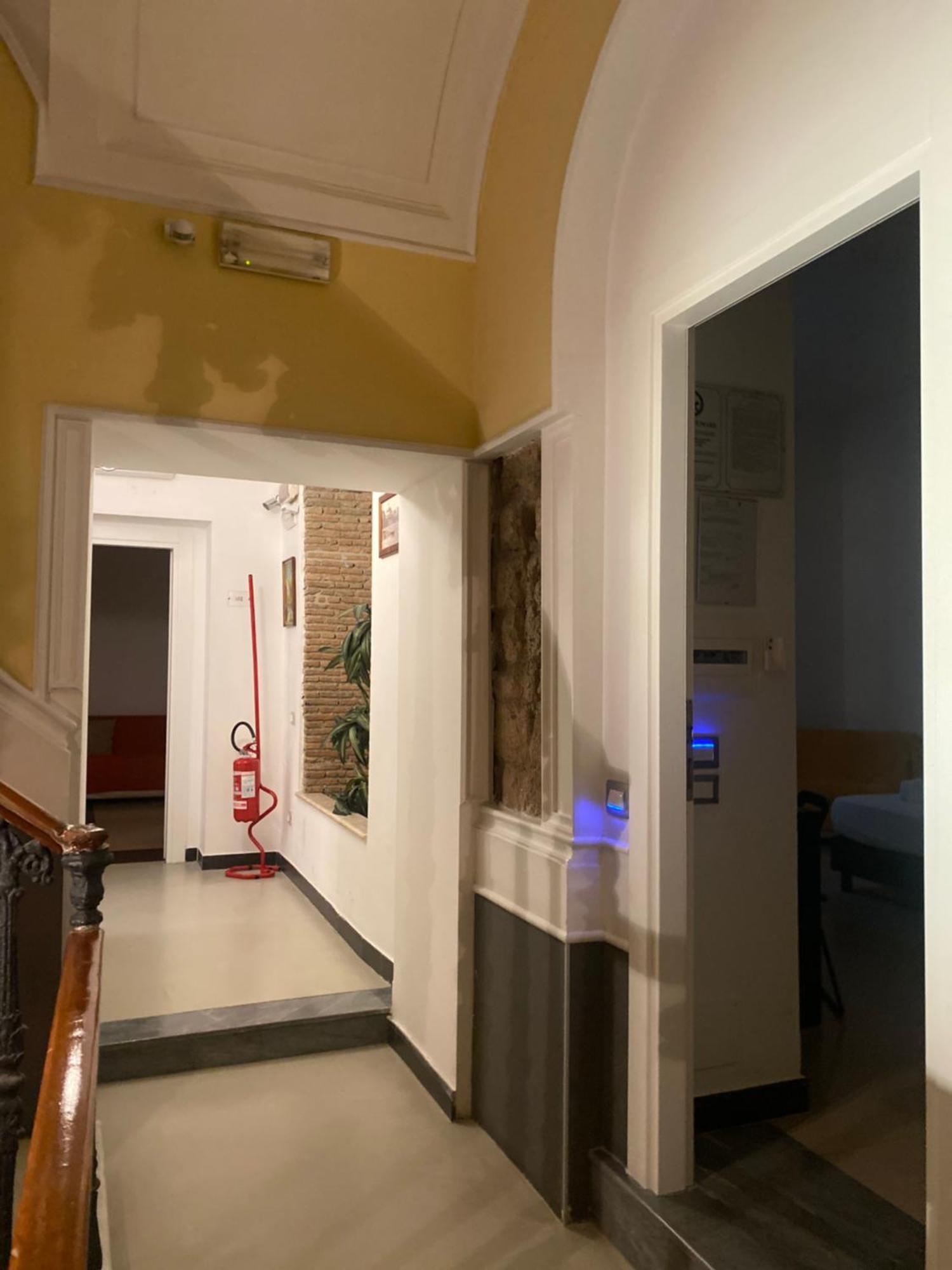Hotel Plebiscito Aparthotel Napoli Dış mekan fotoğraf