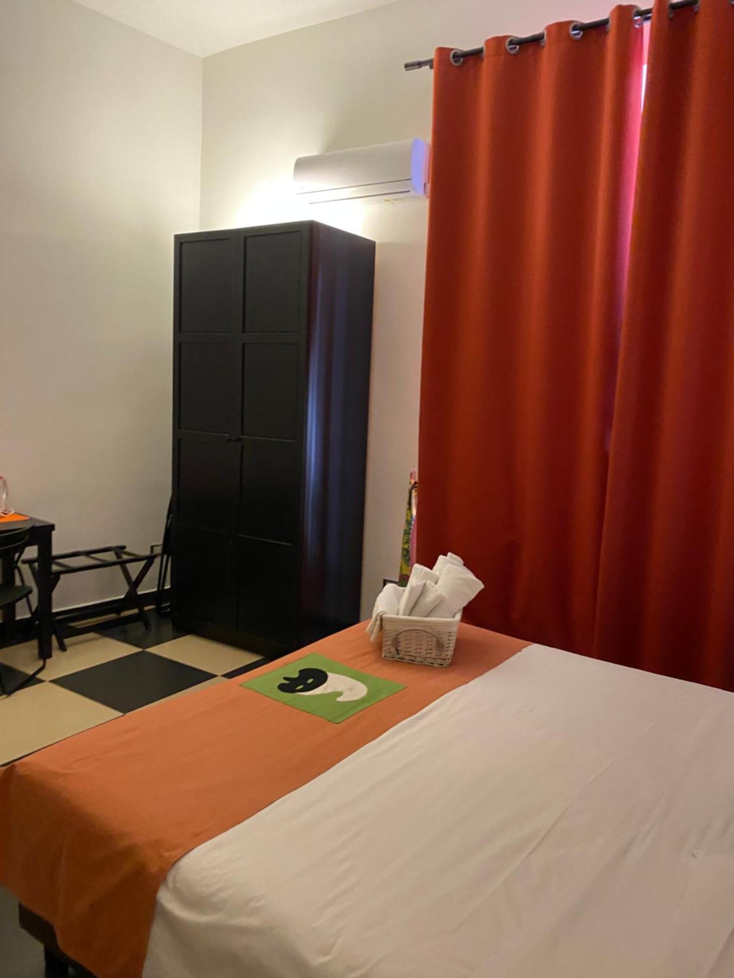 Hotel Plebiscito Aparthotel Napoli Dış mekan fotoğraf
